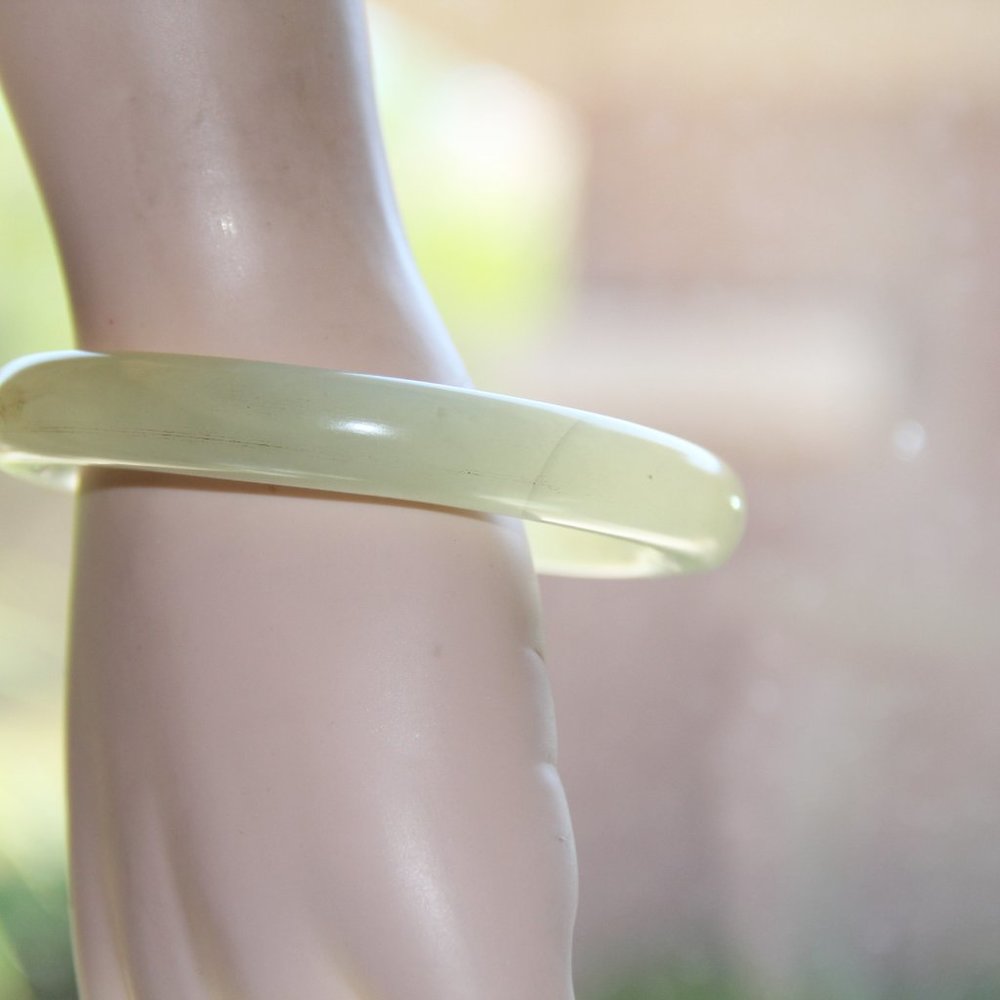 Solid Jade Round Bangle Bracelet - image 7